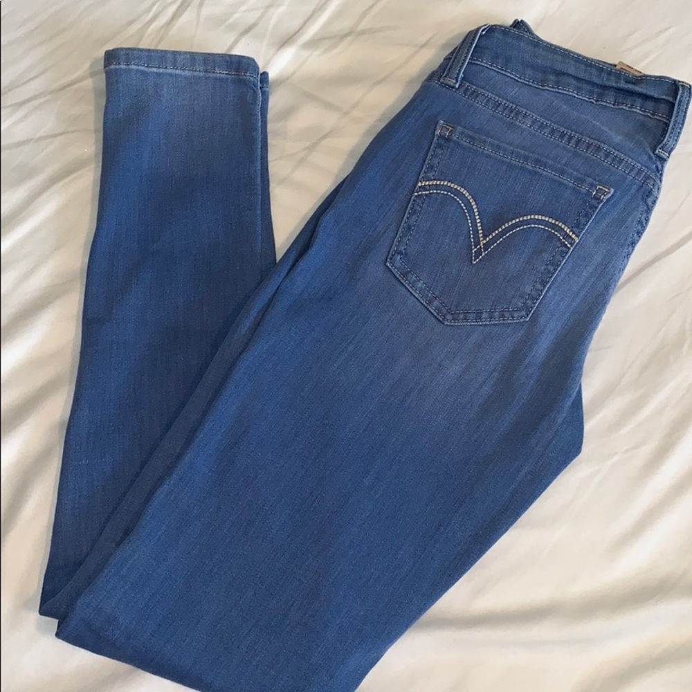 Levi’s 535